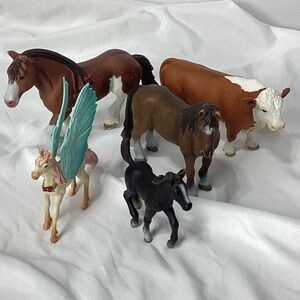Schleich Horse and Bull Lot of 5 Pegasus Unicorn Schleich Horses